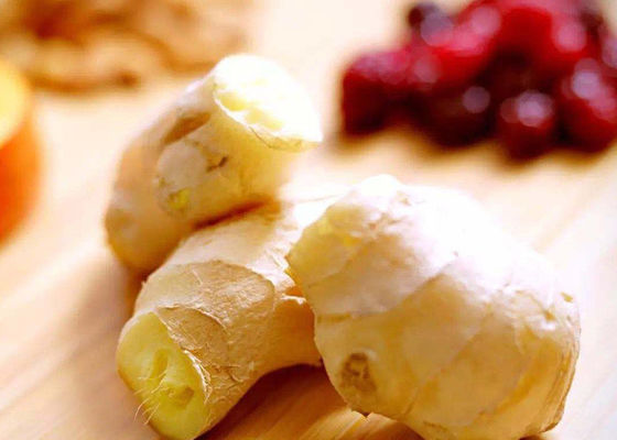 روغن زیتون طبیعی مایع زرد روغن زنجبیل CAS 8007 08 7 برای شامپو