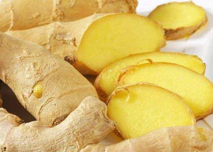 نمو الشعر بالزيوت الأساسية الطبيعية للشعر تم الحصول عليه من بخار تقطير جذر الزنجبيل